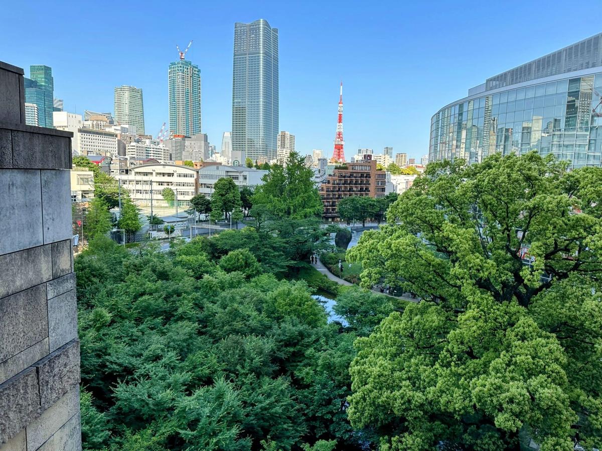 毛利庭園とテレビ朝日