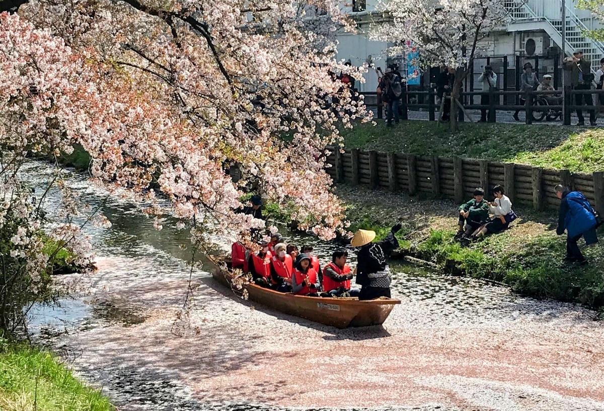 春祭りの舟運再現